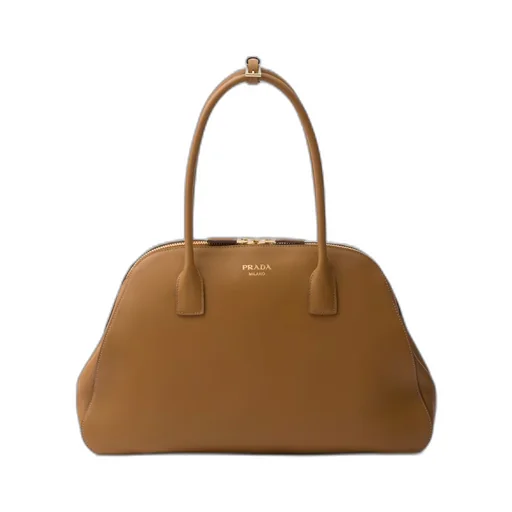 Medium leather tote bag with zipper closure