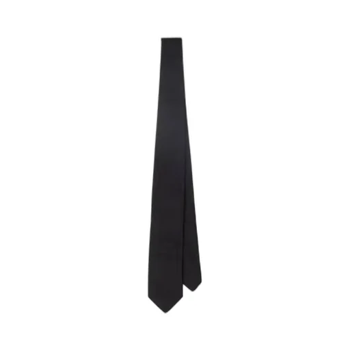 Silk tie
