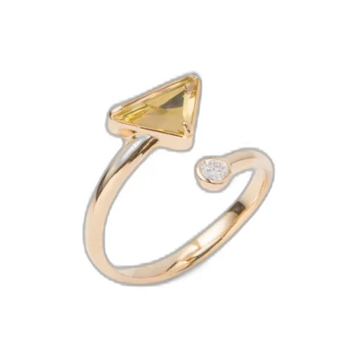 Eternal Gold contrarié ring in yellow gold with diamond and green quartz