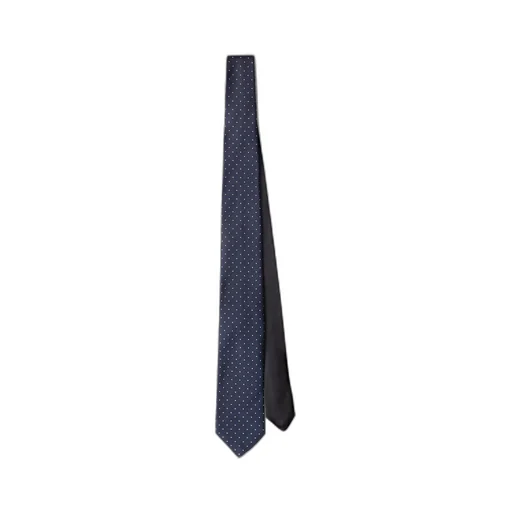 Silk tie