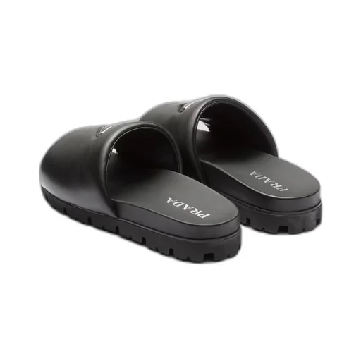 Padded nappa leather slides