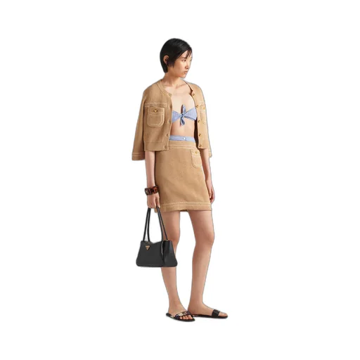 Medium leather handbag