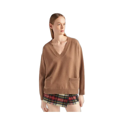 Wool and cashmere sweater