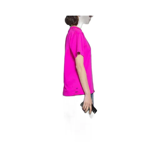 This is not the new Balenciaga logo T-Shirt