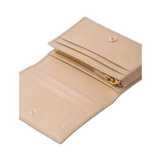 Small leather wallet