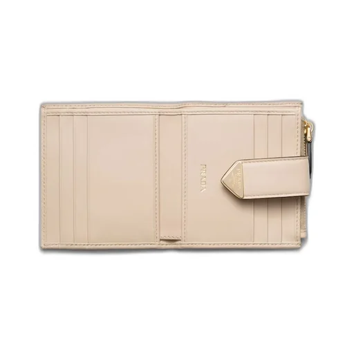 Small leather wallet