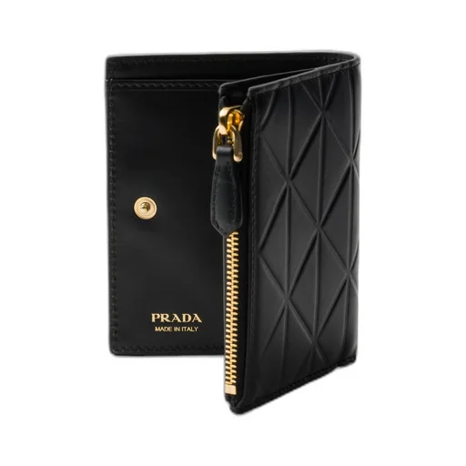 Small leather wallet with triangle motif