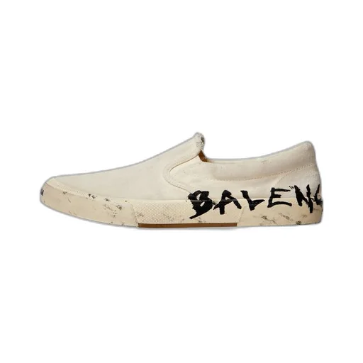 Paris Graffiti Low Top Sneaker