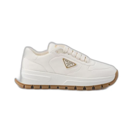 Leather sneakers