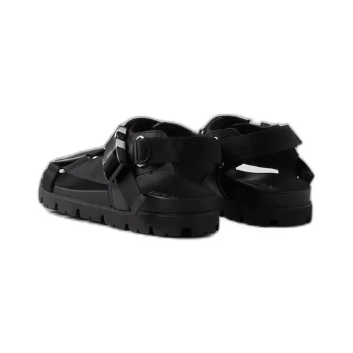 Sporty leather and Re-Nylon tape sandals