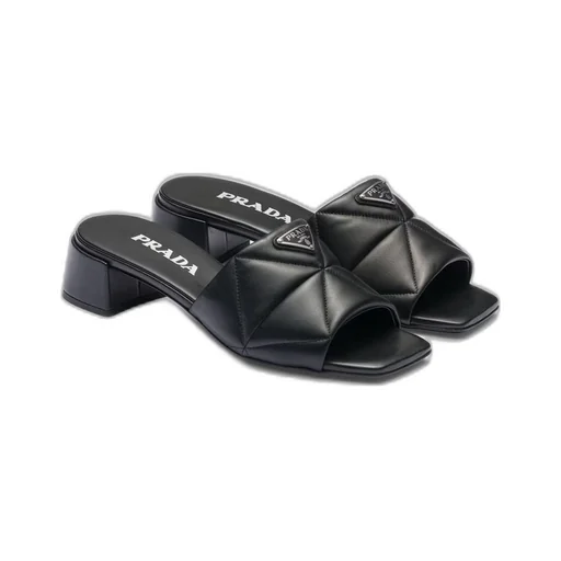 Quilted nappa leather slides