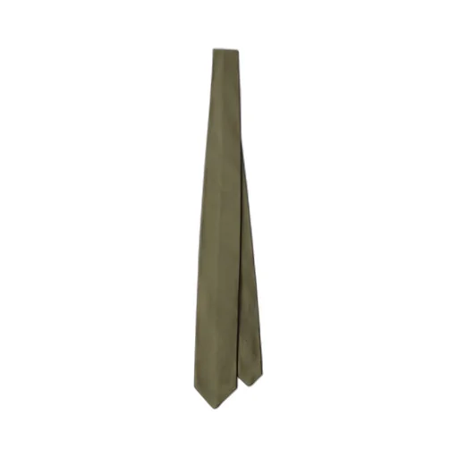 Silk tie