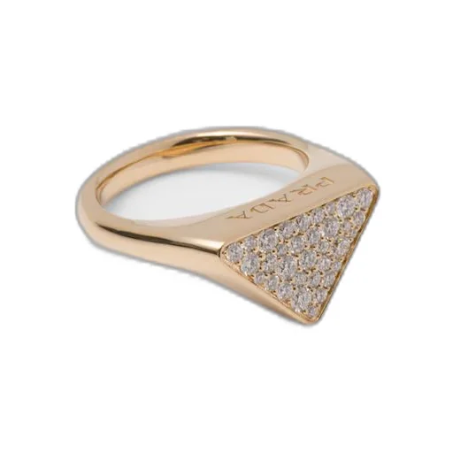 Eternal Gold signet ring in yellow gold with diamonds
