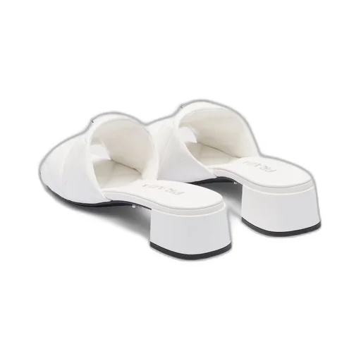 Quilted nappa leather slides