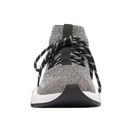 Speed Lace-Up Sneaker