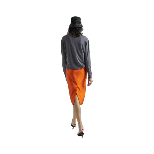 Cashmere V-neck sweater