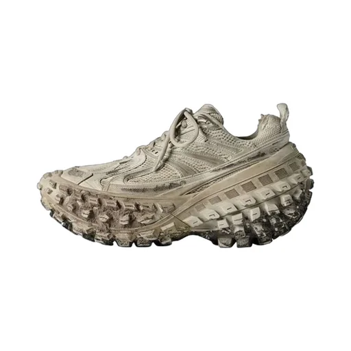 Defender Sneaker