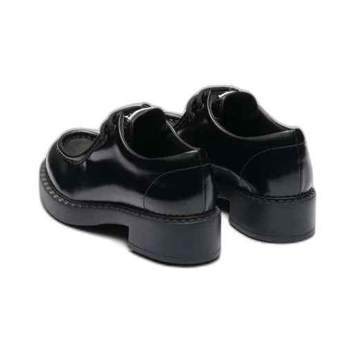 Brushed leather lace-up shoes