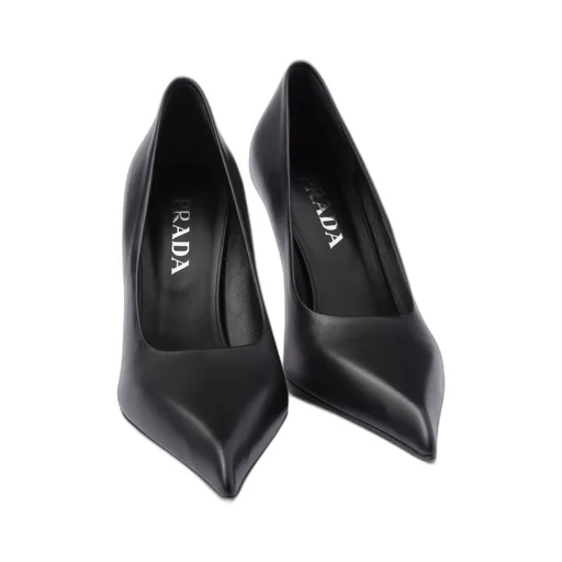 Leather pumps