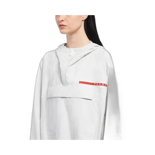 Light Re-Nylon cape