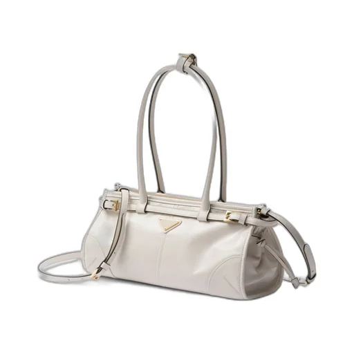 Medium leather handbag