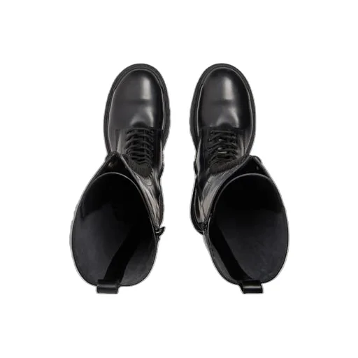 Strike Boot