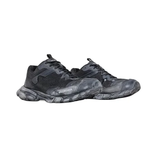 Track.3 Sneaker