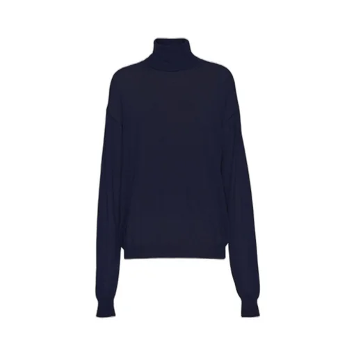 Cashmere turtleneck