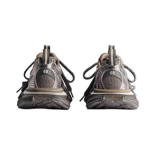 3XL Sneaker Worn-Out