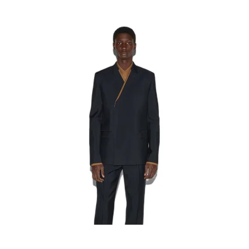 Fitted wool jacket