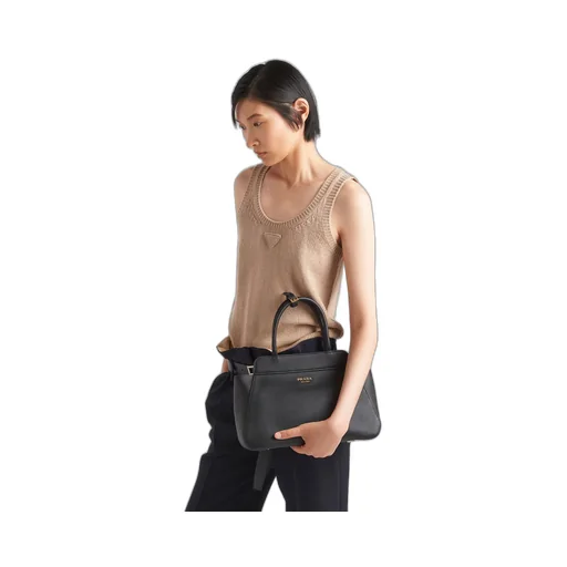 Medium leather tote bag