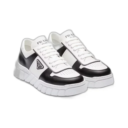 Leather sneakers