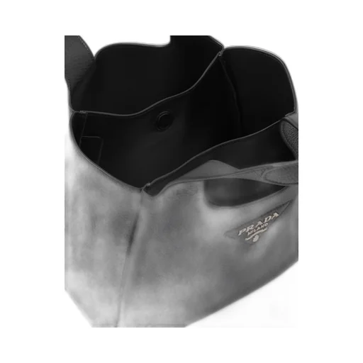 Medium leather tote