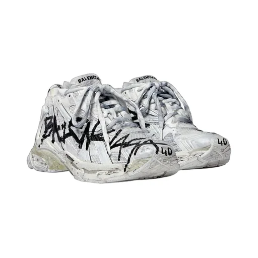 Runner Graffiti Sneaker