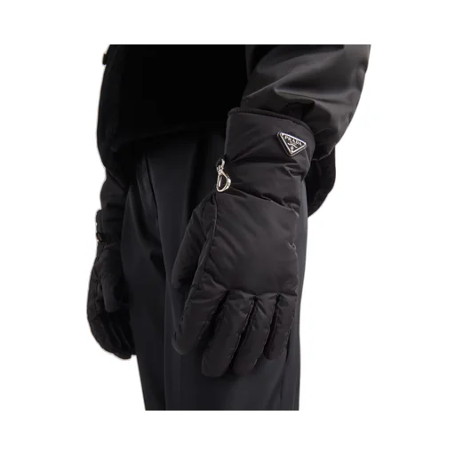 Re-Nylon gloves