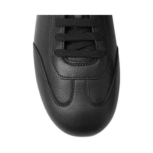 Leather sneakers