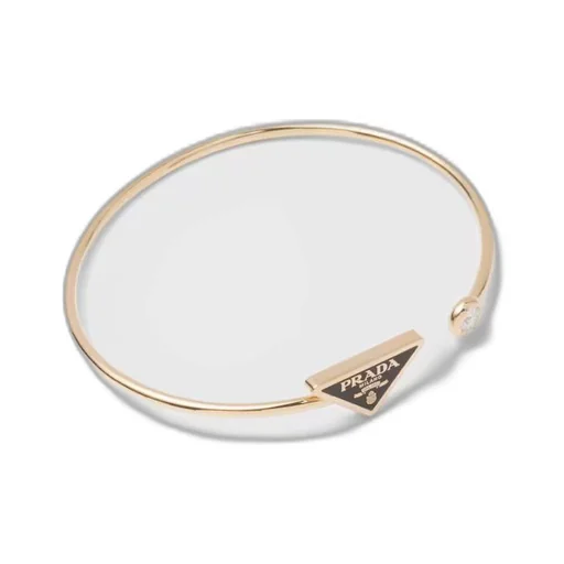 Eternal Gold bangle bracelet in yellow gold with diamond