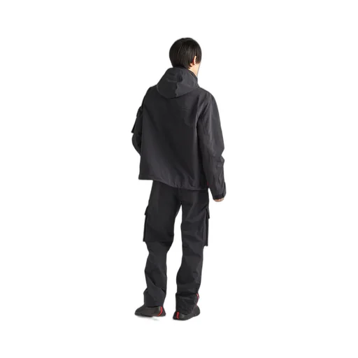 Light technical fabric windbreaker