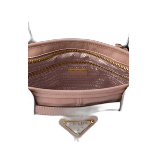 Medium leather handbag