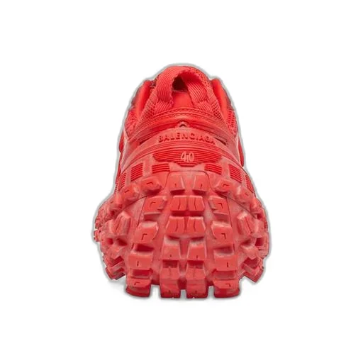 Defender Sneaker