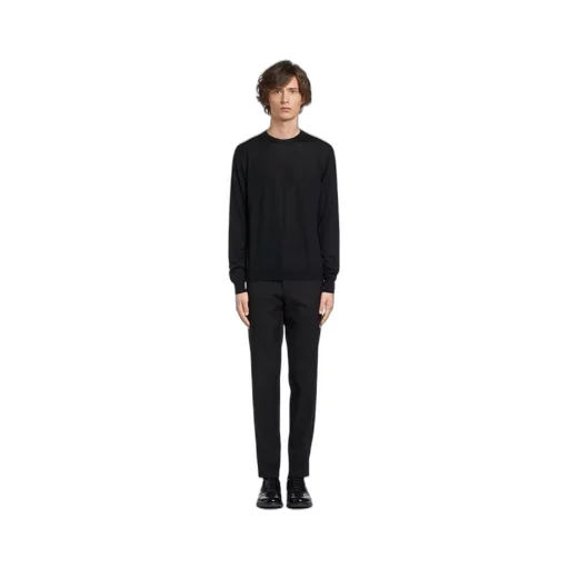 Soft Cashmere Crew-Neck Sweater