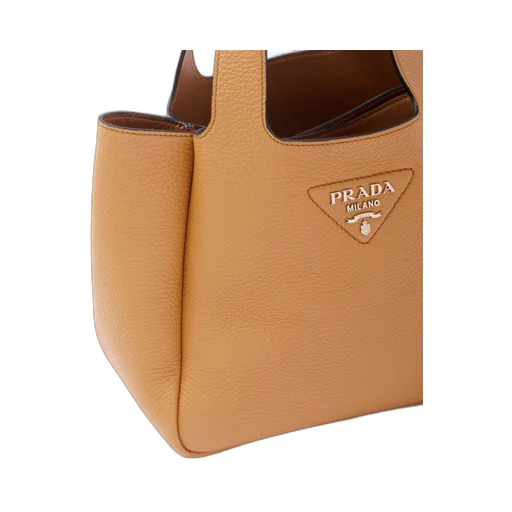 Medium leather tote