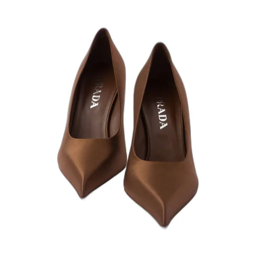 Satin pumps