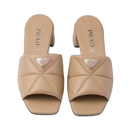 Quilted nappa leather slides