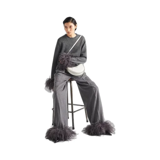 Cashmere pants with feathers