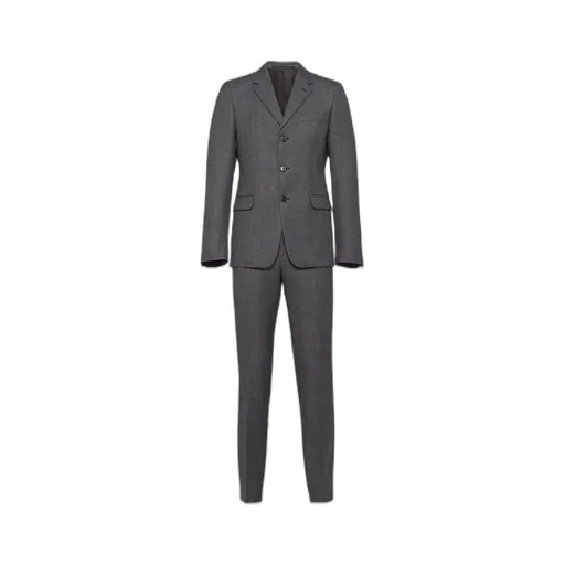Single-breasted wool suit