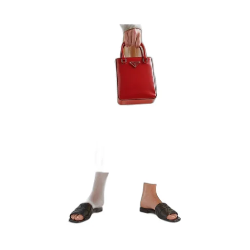 Quilted nappa leather sabots