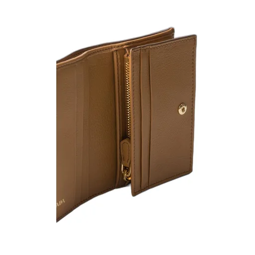 Small leather wallet
