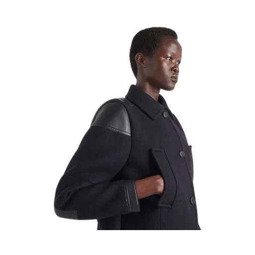 Single-breasted cloth and leather coat