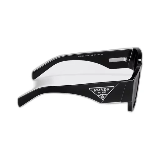 Sunglasses with triangle logo